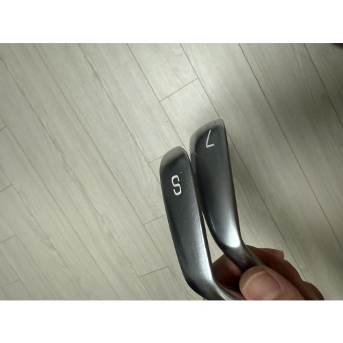 미즈노 JPX923 핫메탈 7번, 포지드 웨지 S
