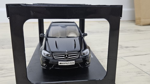 1:18 벤츠 W204 C63 AMG 다이캐스트