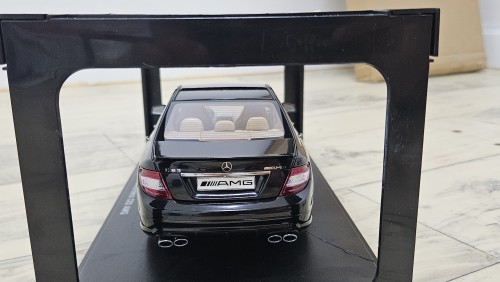 1:18 벤츠 W204 C63 AMG 다이캐스트