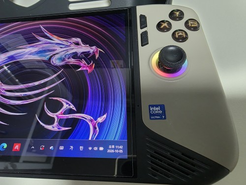MSI 루나 클로 8 AI+ 1테라 중고